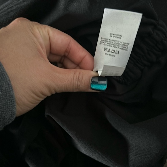 π NWT Express Crop Top - Picture 4 of 4